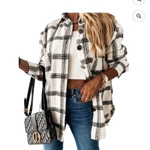 Chic Black and White Plaid Shacket Small - Oversized, warm, fleece